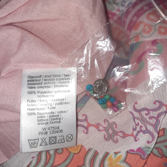 Elegant Paisley Maxi Dress - Picture 12 of 12